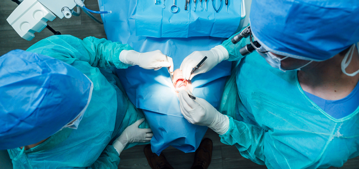 Chirurgie bei Zahnspange in Düsseldorf oder Tumor entfernen